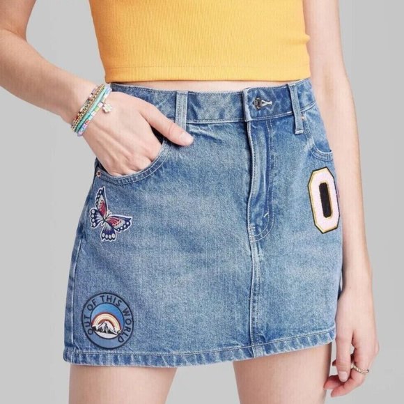 NWT Wild Fable Medium Wash Denim Skirt, Size 6 or 8 - Picture 1 of 5